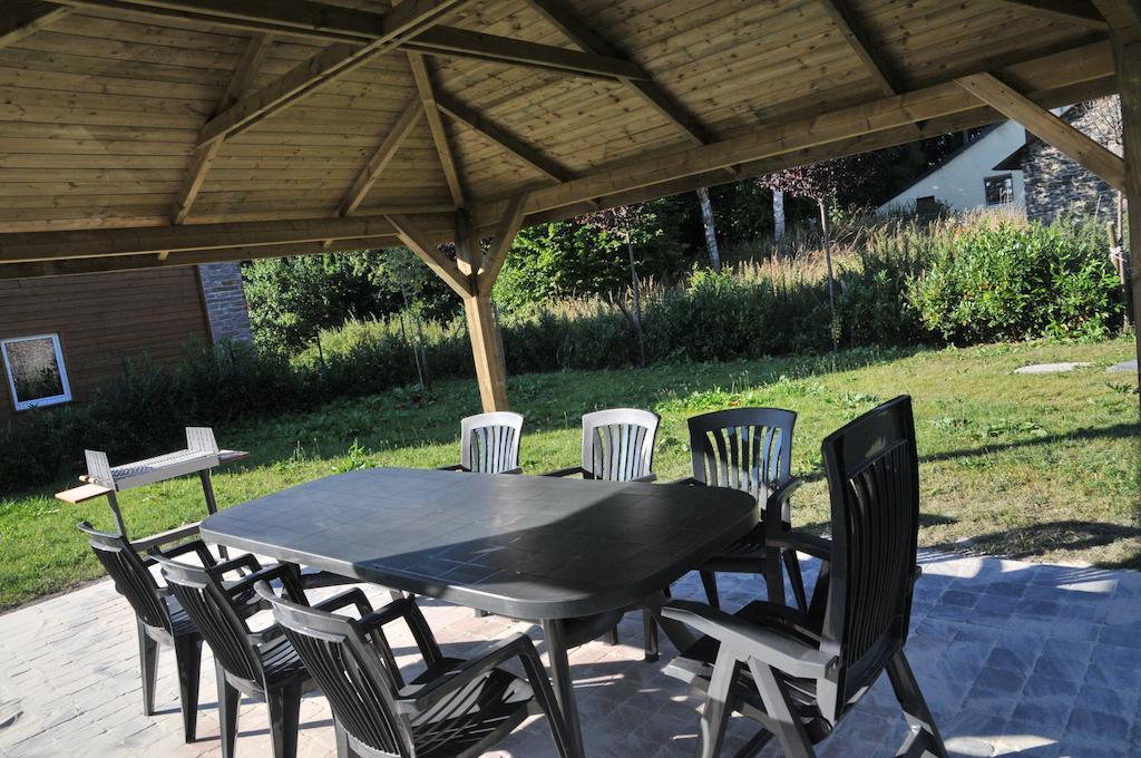 Gite Stone Lodge Bourcy Eksteriør bilde