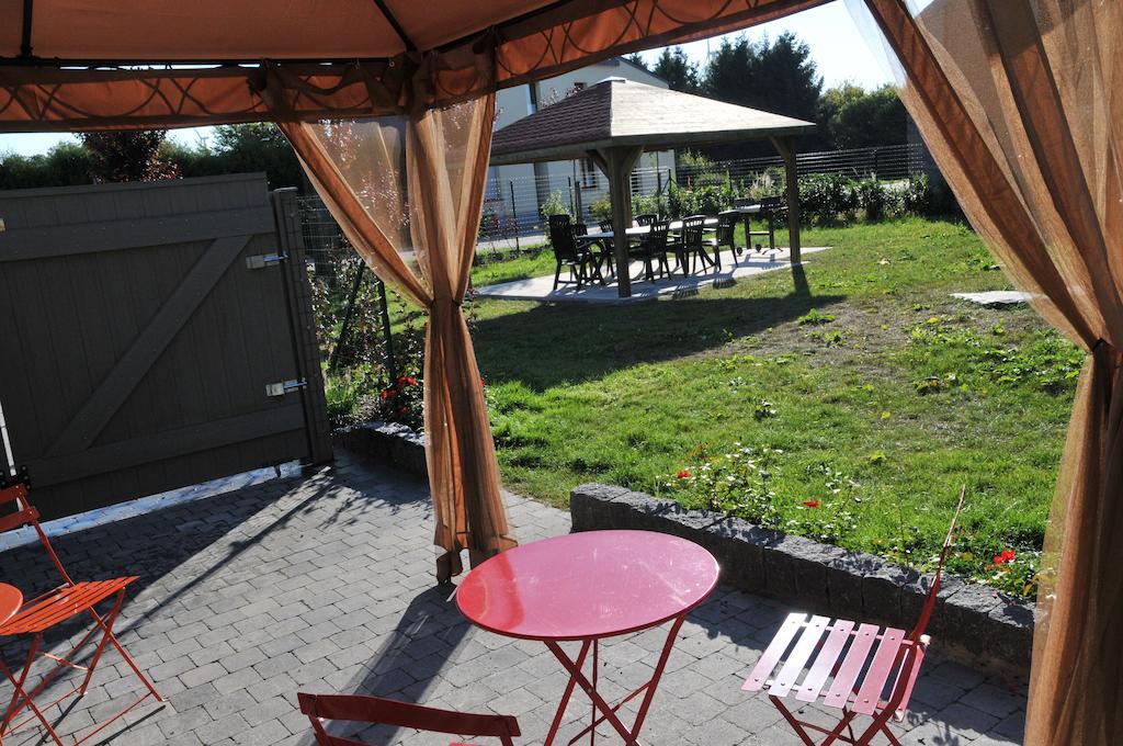 Gite Stone Lodge Bourcy Eksteriør bilde