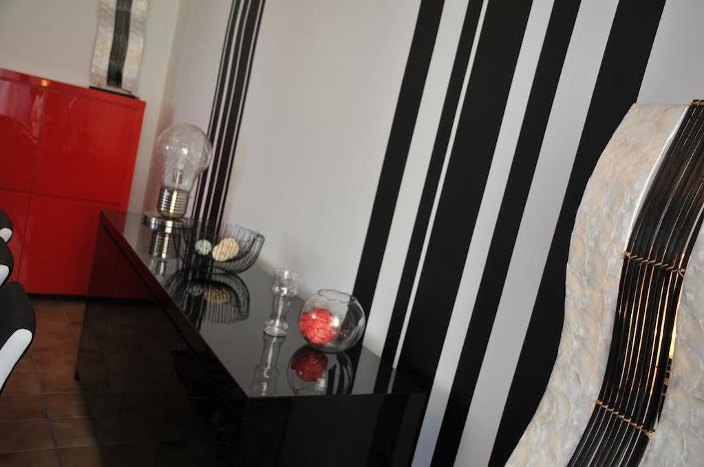 Gite Stone Lodge Bourcy Eksteriør bilde