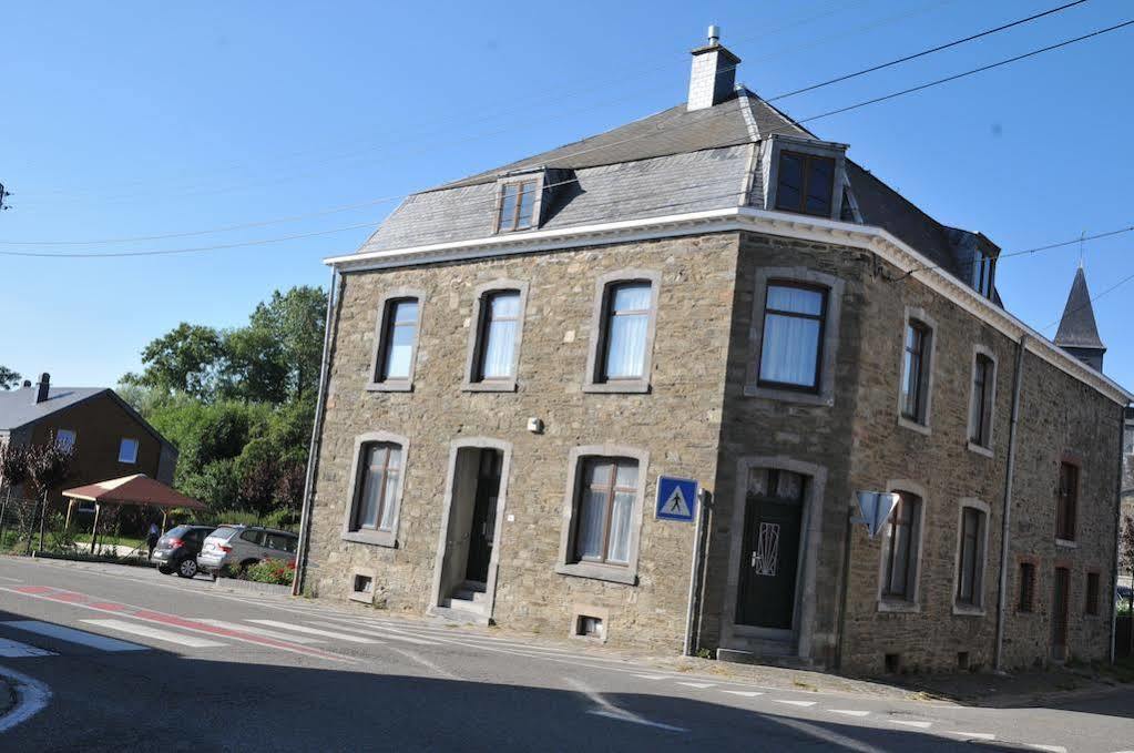 Gite Stone Lodge Bourcy Eksteriør bilde